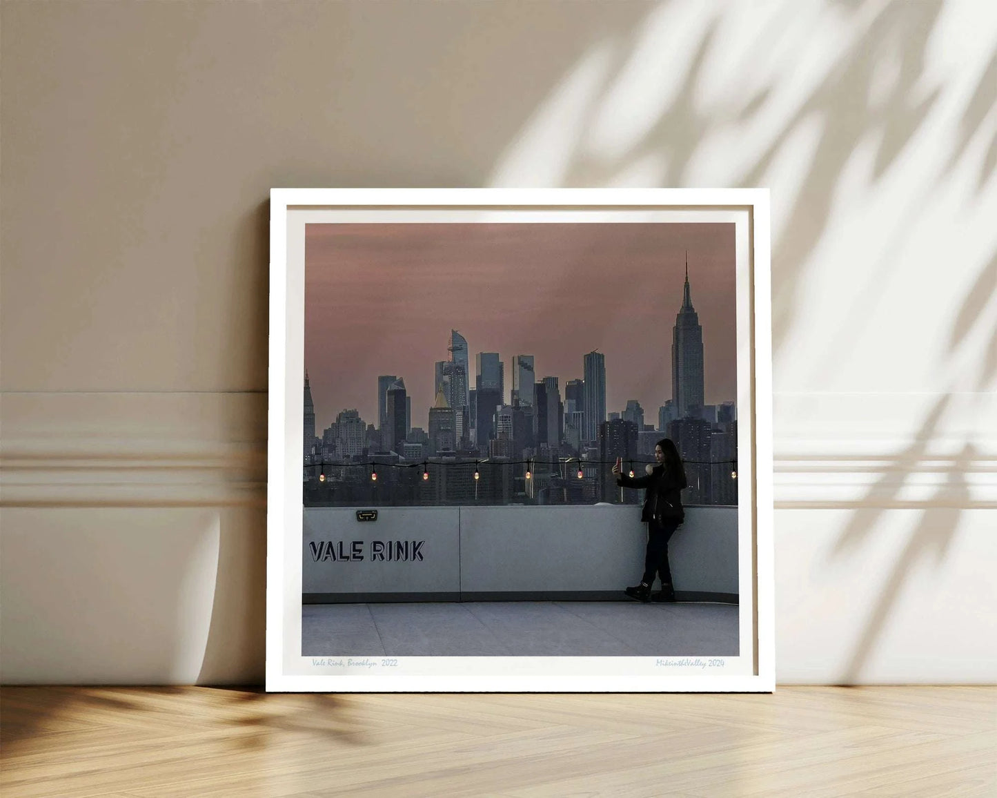 Vale Rink Eislaufbahn mit Blick auf die atemberaubende Skyline von Manhattan