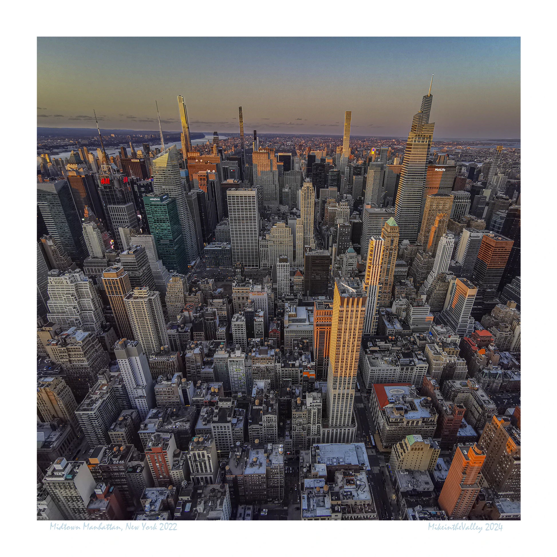 Wandbild von der Aussicht vom Empire State Building auf Midtown Manhattan. Der Kunstdruck zeigt die detailreiche Skyline von Midtown-Manhattan